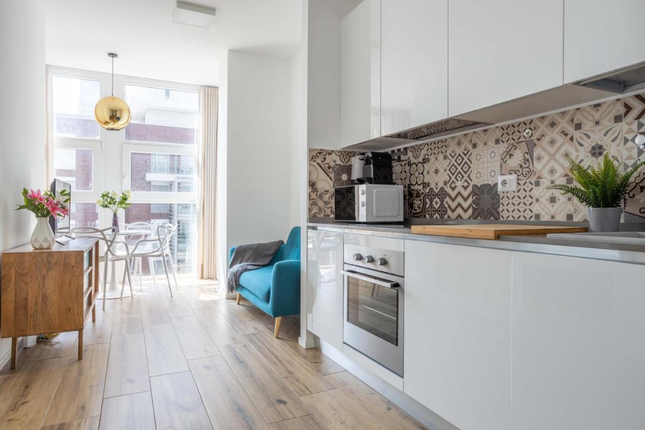 Sunlit 1 Bedroom Via Pirelli Appartement